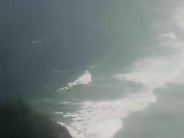 鳥取県の海ライブカメラ｢24石見大崎鼻灯台(波子)｣のライブ画像